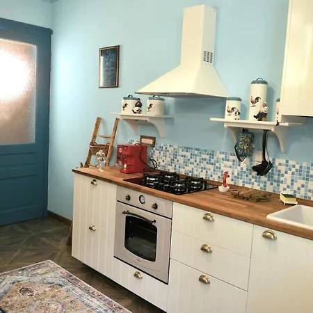 La Capitaine 트리에스테